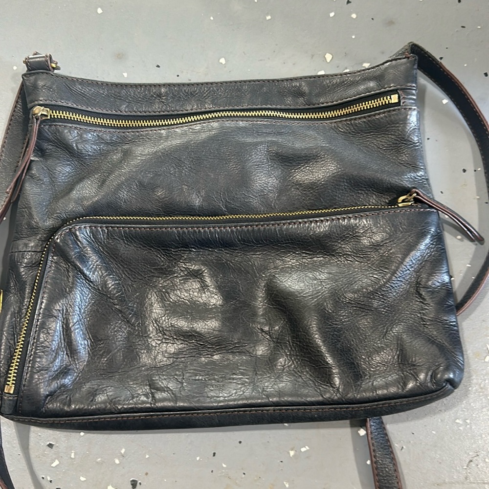Margot leather crossbody